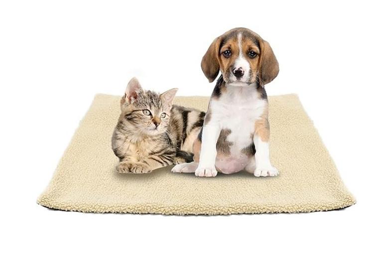 Warm Self-Heating Fleece Pet Bed - 2 Colours