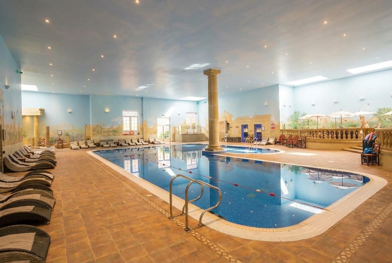 4* Luxury Whittlebury Hall Hotel Stay For 2: 3-Course Dinner, Leisure Club Access & Prosecco!