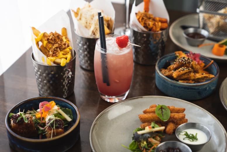 Price Drop! 4-Star Derry Hotel Stay: Breakfast, Bottomless Brunch, Prosecco & Late Checkout For 2