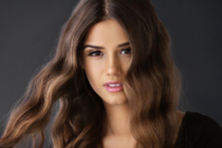 65 Min Ghd Curls Or Curly Blow-Dry And Manicure - Essence Of Beauty, Dublin