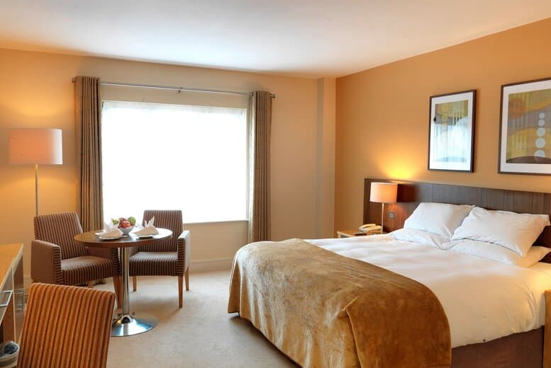 4* Sligo Getaway For 2: Spa Credit & Breakfast!