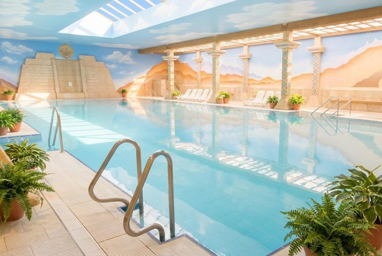 Torquay, Devon Spa Stay For 2 - Breakfast, Cream Tea & Spa Access
