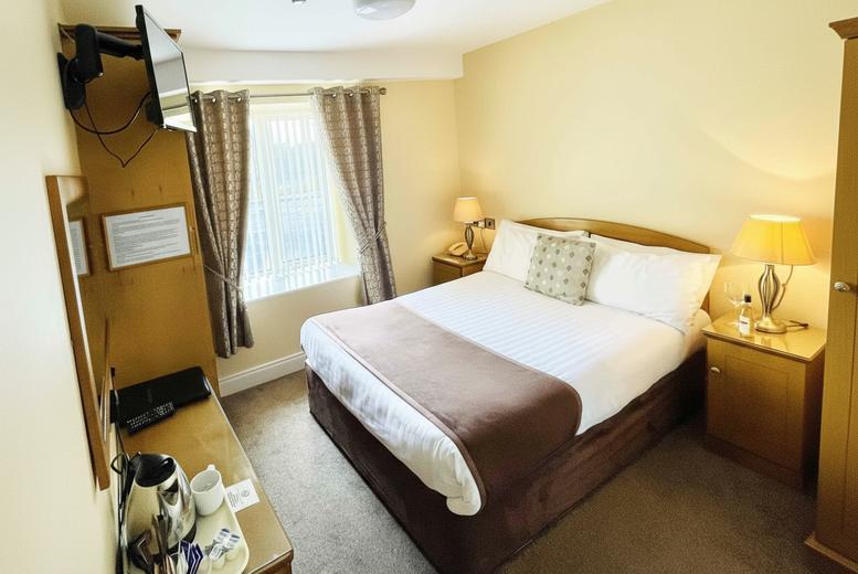 Relaxing Donegal 2 Or 3 Night Getaway At Óstán Loch Altan - With Breakfast & Dinner For Two