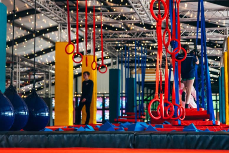 60-Minute Indoor Ninja Obstacle Course - Swords - Leisurebox