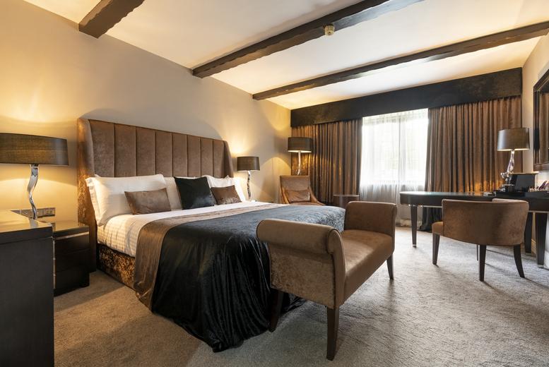 4* Northumberland Stay For 2: Breakfast, Dinner, Welcome Drink & Late Checkout - Derwent Manor Hotel