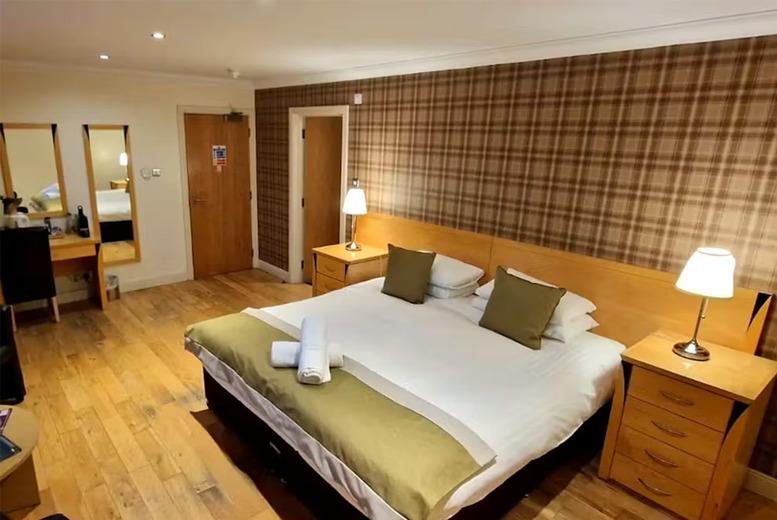 Historic 400-Year-Old Inn At Lathones 1 - 3 Night Stay For 2 - St Andrews Break With Breakfast & Dinner Option