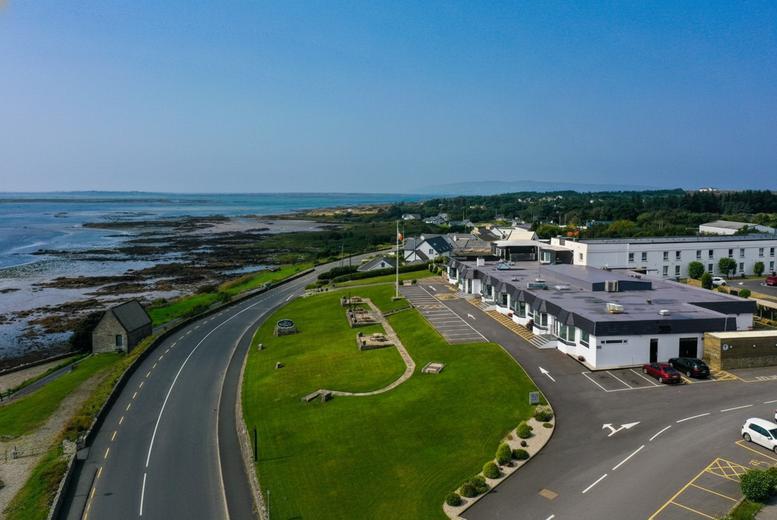 4* Dungloe Waterfront Hotel: 1-2 Night Bb Escape For Two With Prosecco