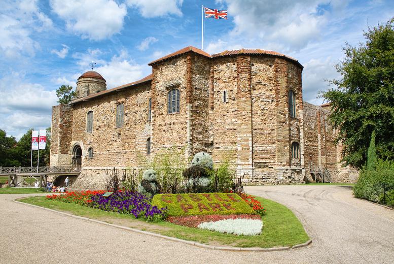 Dragonfly Colchester, Essex Stay & Breakfast For 2 - 1 Or 2 Nights!