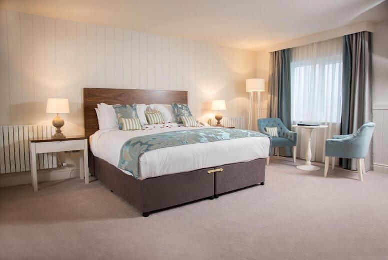 4* Dungloe Waterfront Hotel, Donegal Escape For Two: With Breakfast, Dinner, Leisure Access, Glass Of Prosecco And Late Checkout