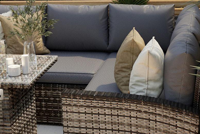 9-Seater Rattan Garden Furniture Set With Fire Pit
