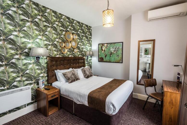 City Centre Hotel Stay With Breakfast & Late Checkout In Nottingham