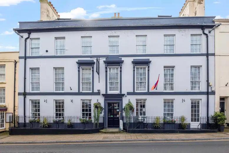 Dorchester Hotel Stay With Late Checkout At Sleeping Bear Hotel