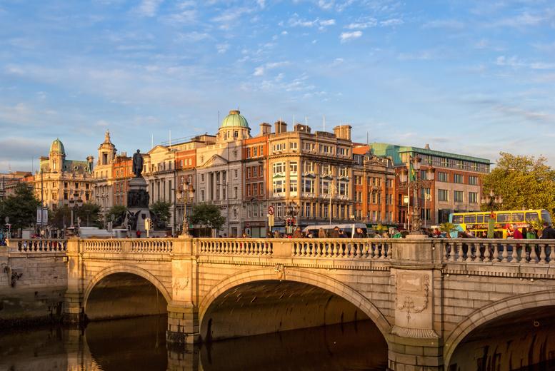 Central Dublin Midweek Break For 2 With Early Check-In, Prosecco, Breakfast & Food Discount