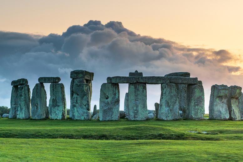 Stone Circle Glamping Shepherd Hut Stay For 2 Near Stonehenge